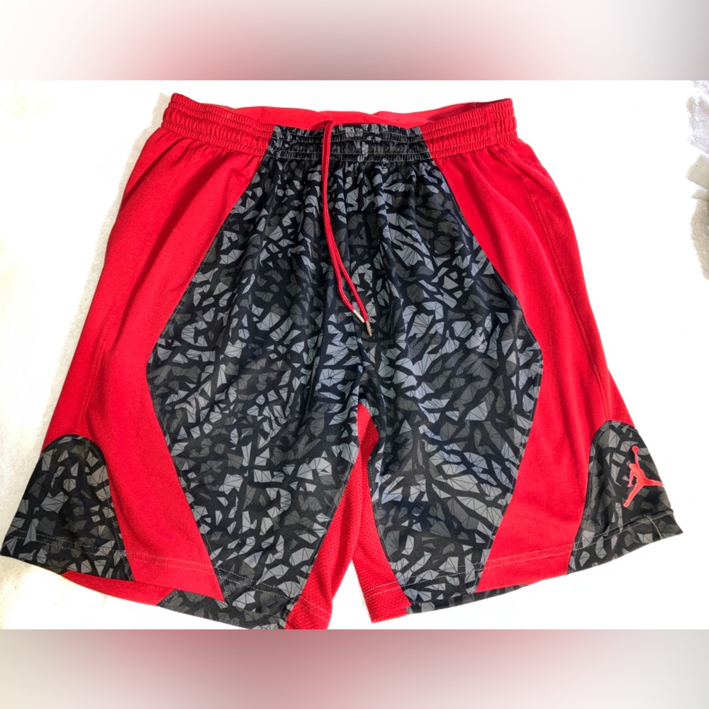 Men’s Nike Jordan Basketball Shorts Size Large